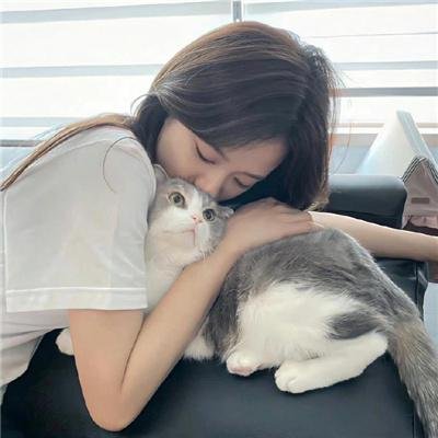 带剑的小孩